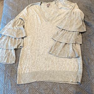 Bell sleeved sweater, gray